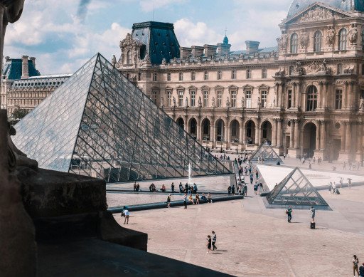 The Most Famous Masterpieces of the Louvre Museum
